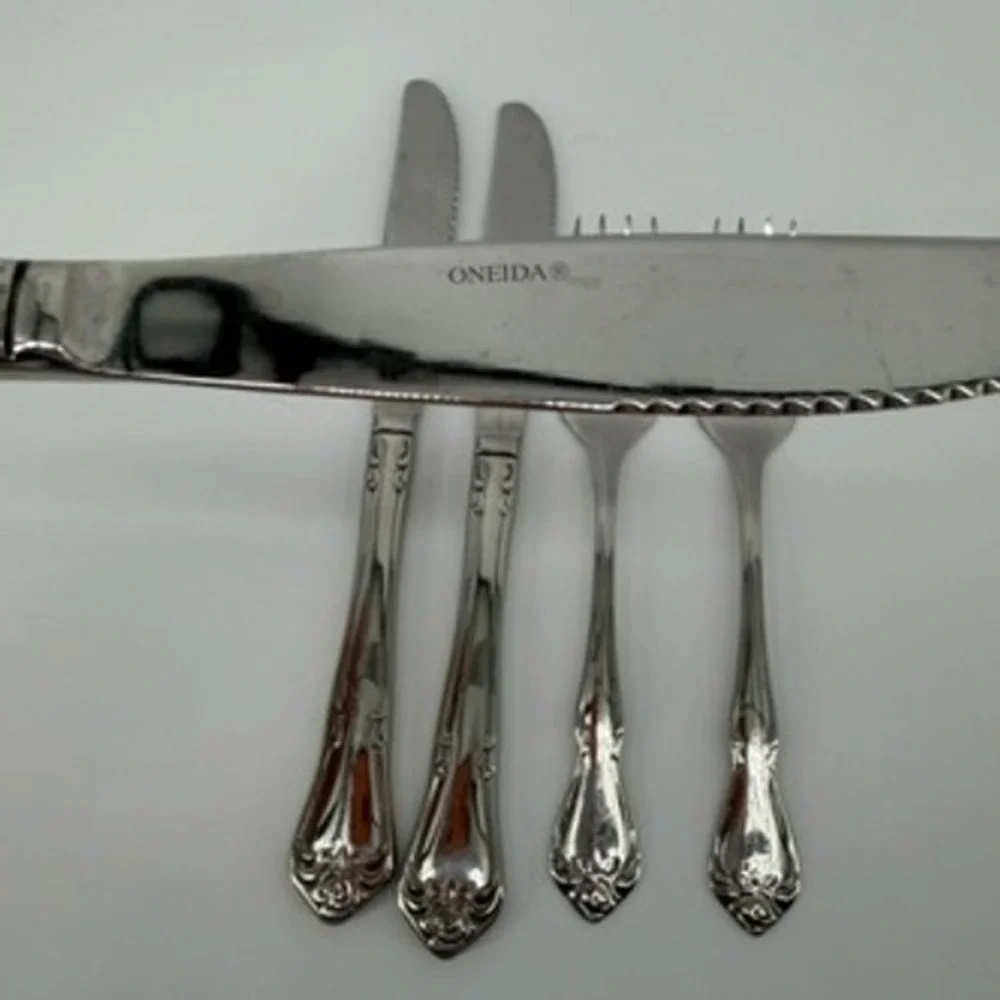 Oneida keywords elegant knives